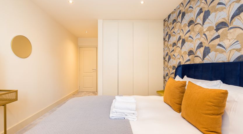 Photo of London Muse