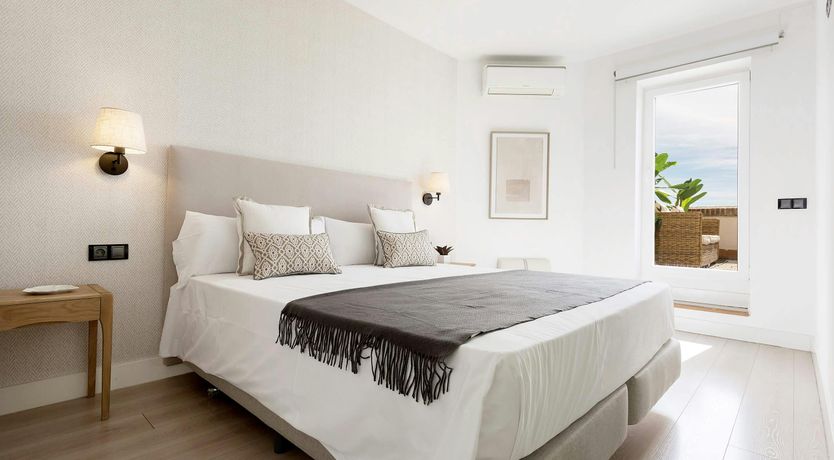 Photo of Madrid Glow