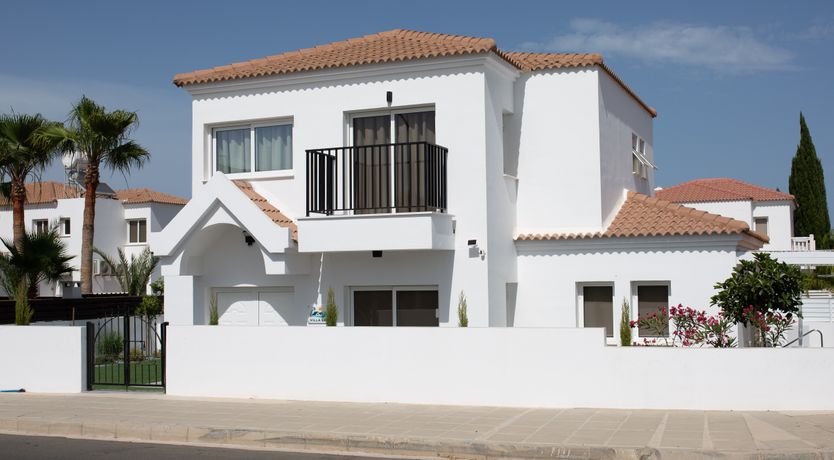 Photo of Nissi Oasis