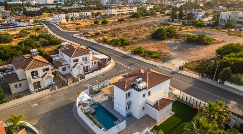 Photo of Nissi Oasis