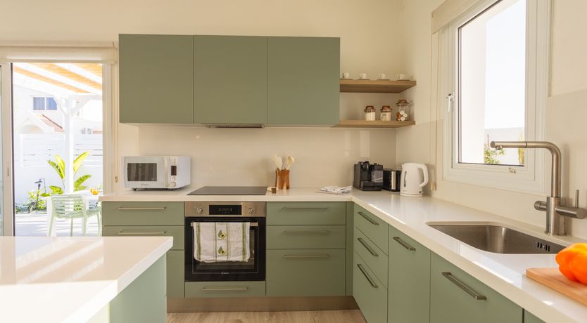 Photo of Nissi Oasis