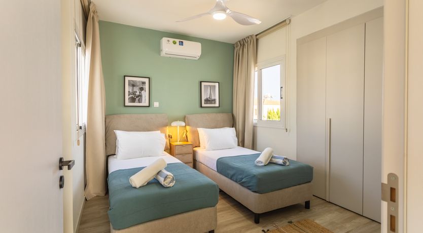 Photo of Nissi Oasis