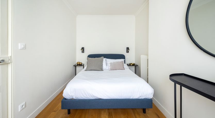 Photo of Paris Magenta