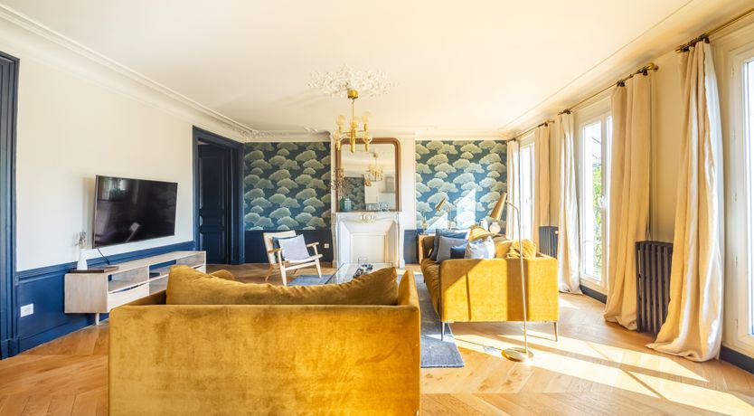 Photo of Paris Magenta