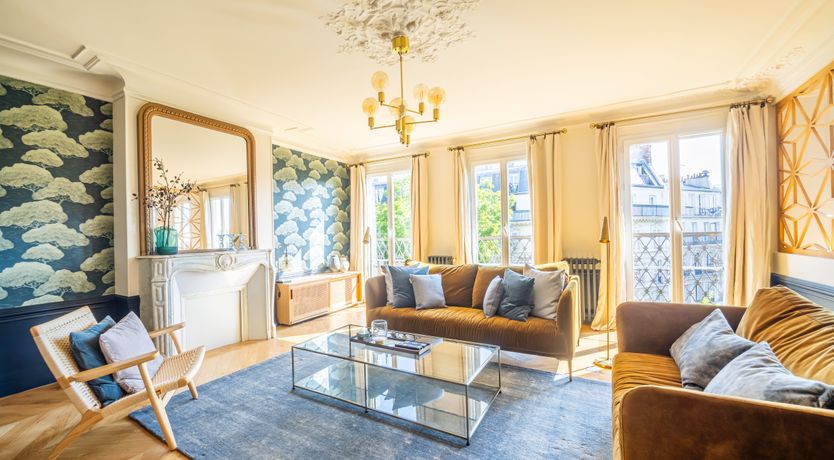 Photo of Paris Magenta