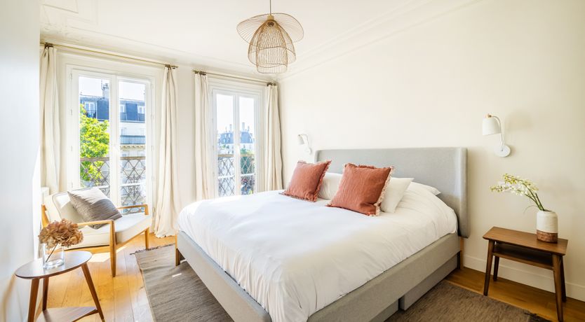 Photo of Paris Magenta