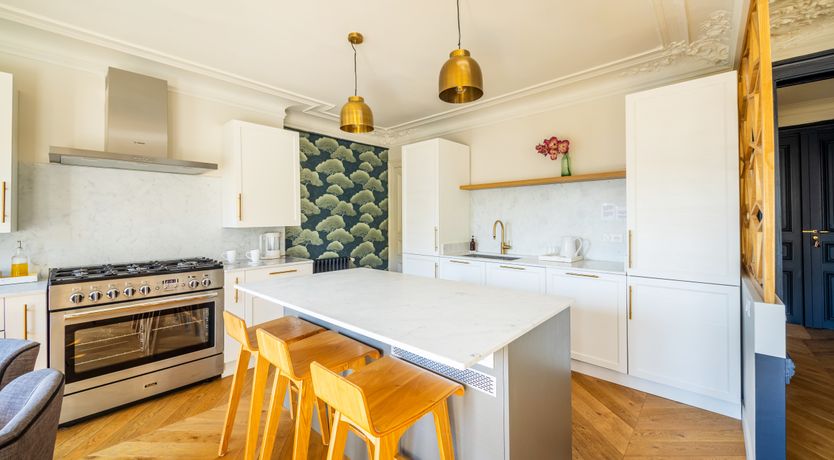 Photo of Paris Magenta