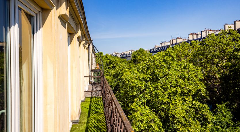 Photo of Paris Magenta