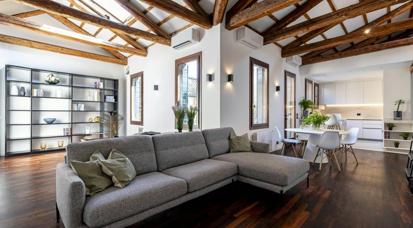 Photo of Venetian Beauty