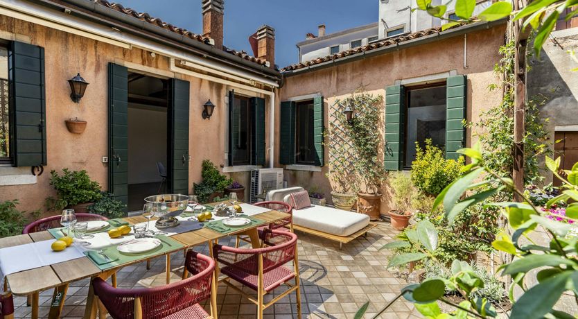 Photo of Venetian Beauty