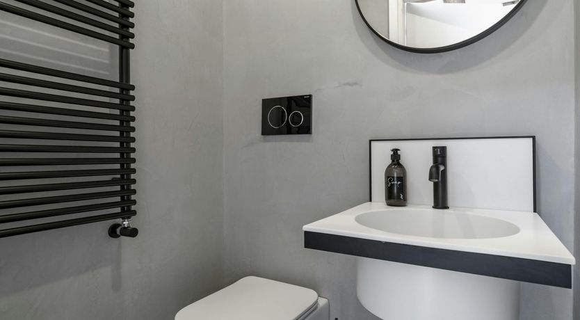 Photo of Venetian Beauty