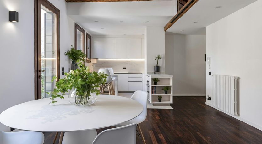 Photo of Venetian Beauty