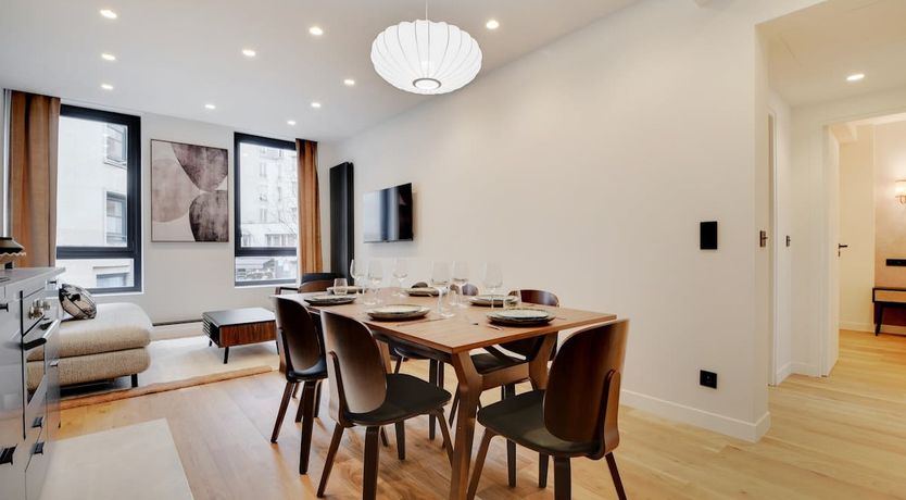 Photo of Parisian Glow