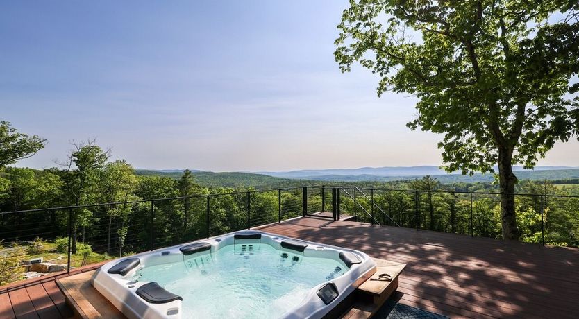 Photo of The Berkshires Splendour