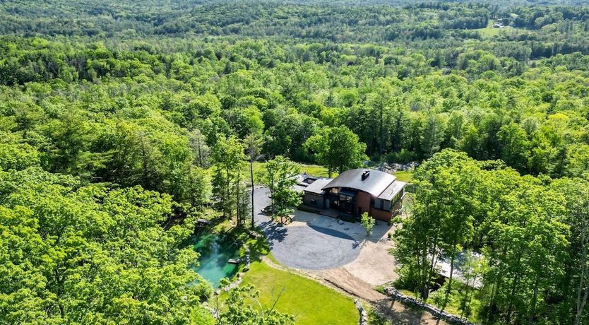 Photo of The Berkshires Splendour