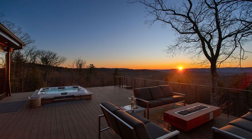 Photo of The Berkshires Splendour