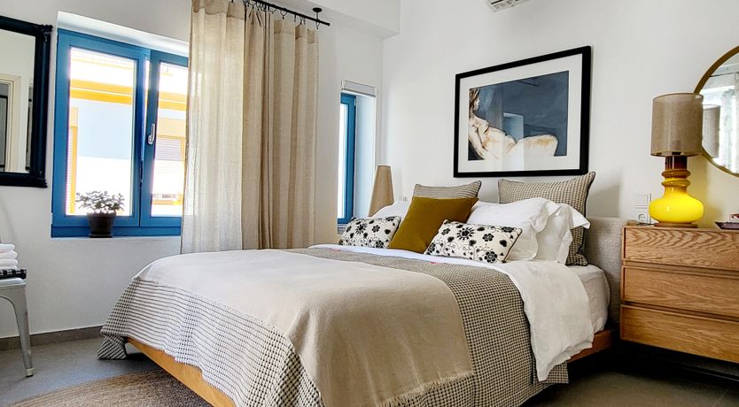 Photo of Blue & White Serenity