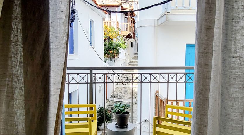 Photo of Blue & White Serenity