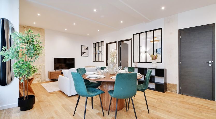 Photo of La Ville Lumière