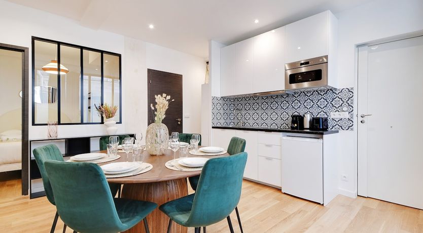 Photo of La Ville Lumière