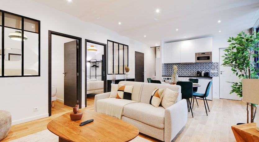 Photo of La Ville Lumière