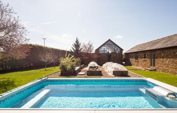 Light & Tranquillity Holiday Home