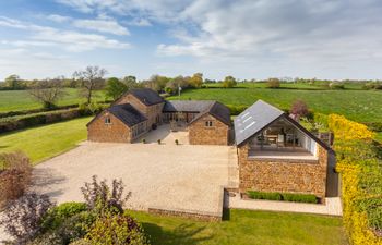 Light & Tranquillity Holiday Home