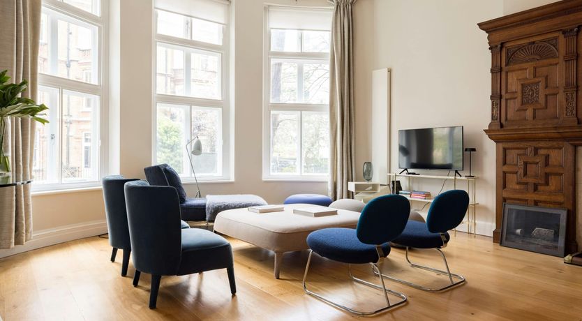 Photo of Botanical Muse