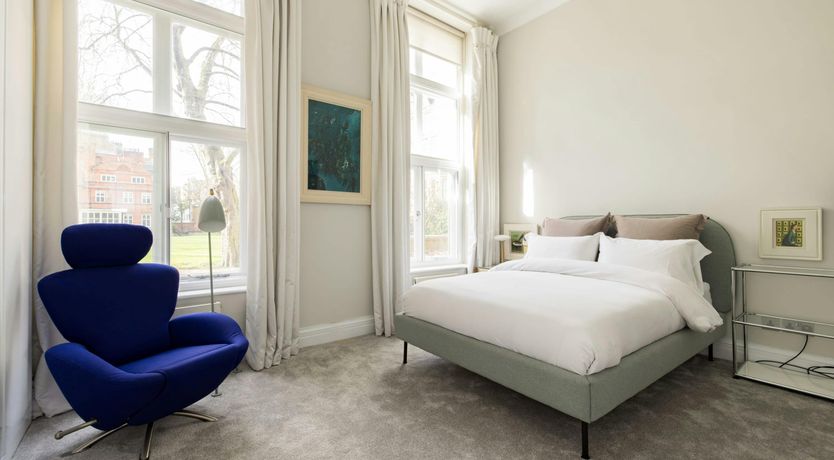 Photo of Botanical Muse