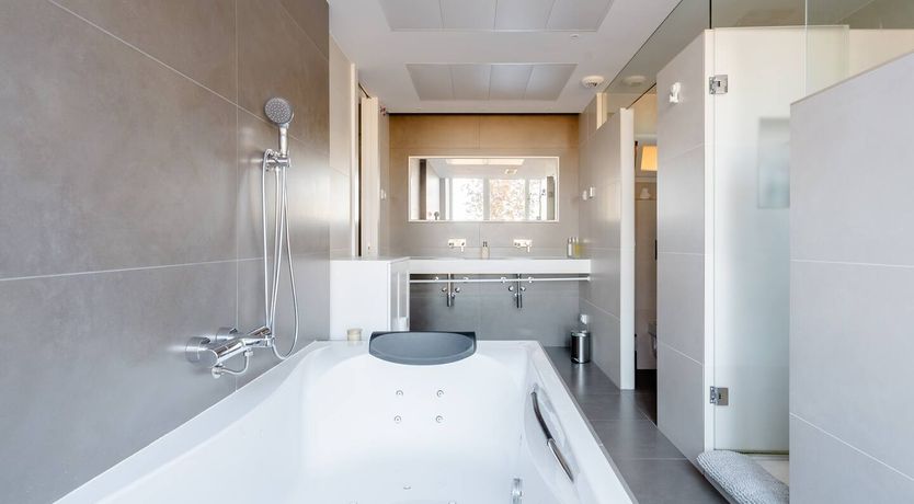 Photo of Real Radiance