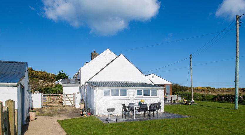 Photo of The Sea & the Moon