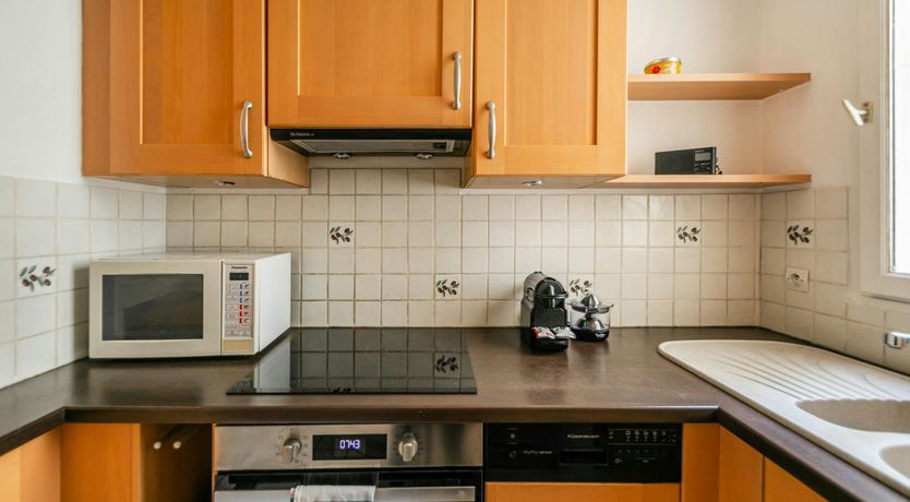 Photo of Parisian Aura