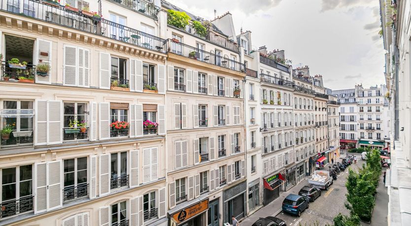 Photo of Parisian Aura