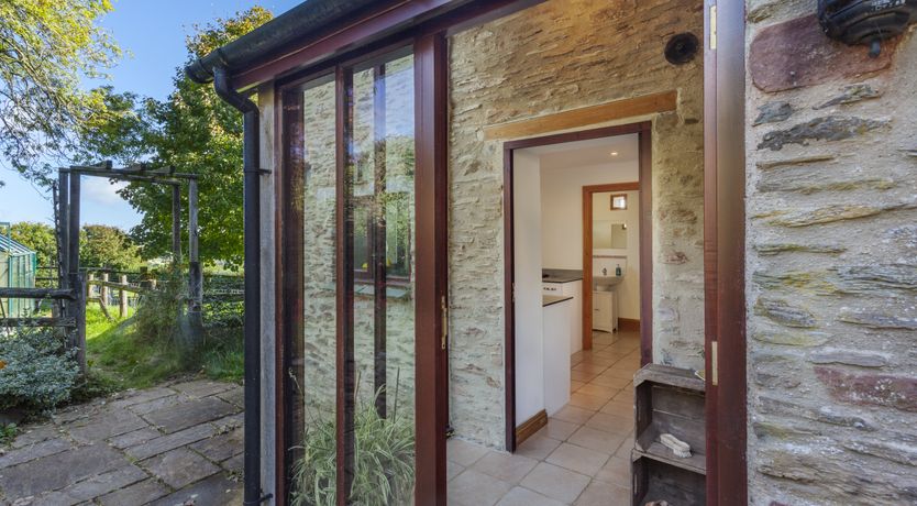 Photo of Putham Barn, Cutcombe