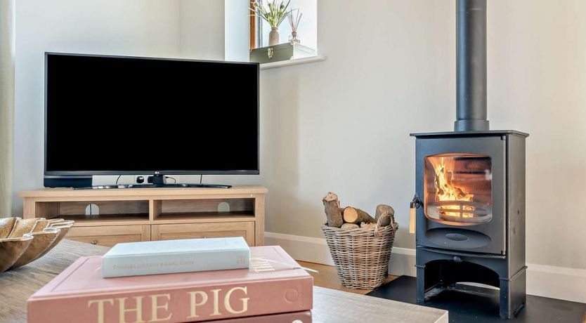 Photo of 3 Bed in Corton Denham