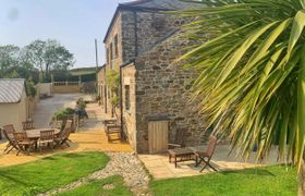 Photo of barn-in-west-cornwall-13