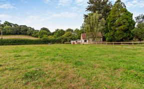 Photo of 1 Bed in Theale