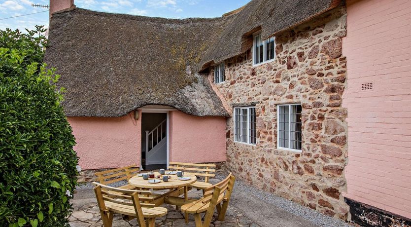 Photo of 6 Bed in Taunton