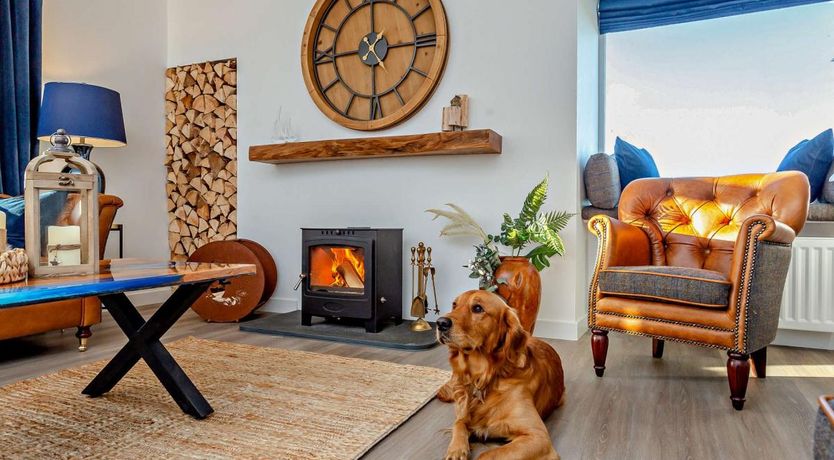 Photo of 4 Bed in Huna