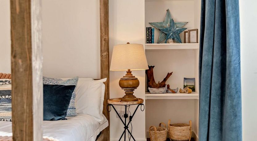 Photo of 4 Bed in Huna