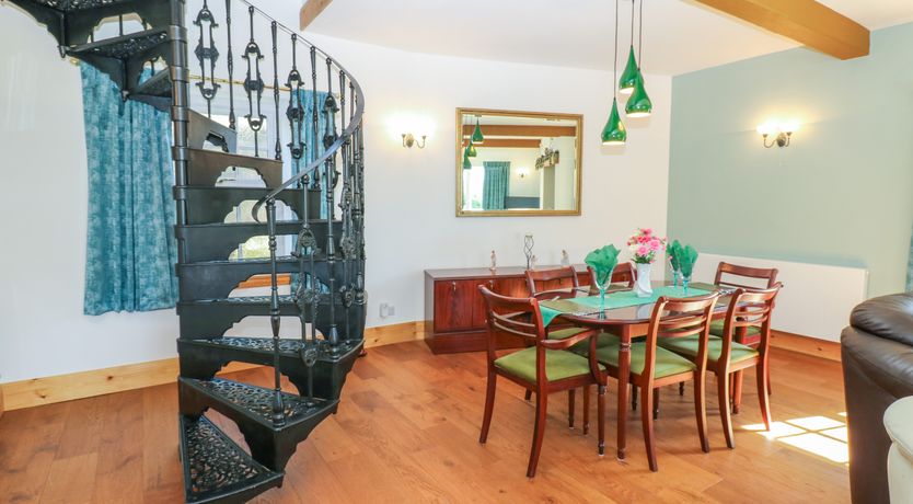 Photo of Moorhen House