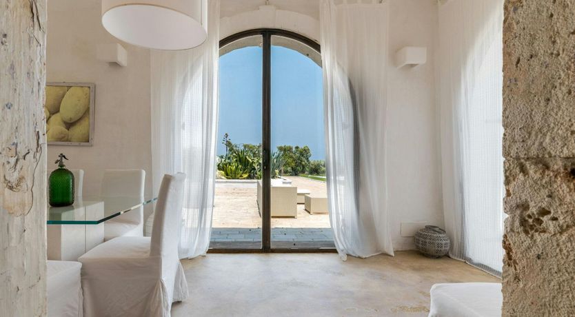 Photo of Cashmere & Stone