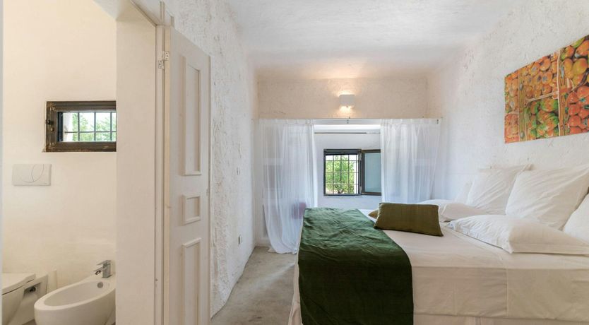 Photo of Cashmere & Stone