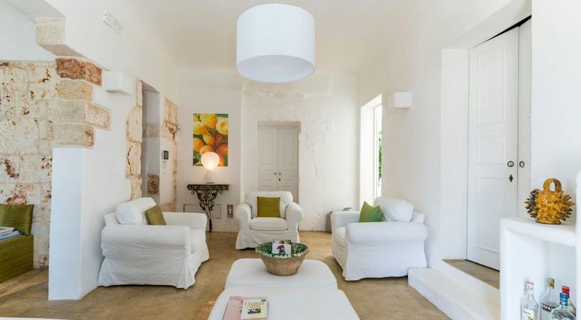 Photo of Cashmere & Stone