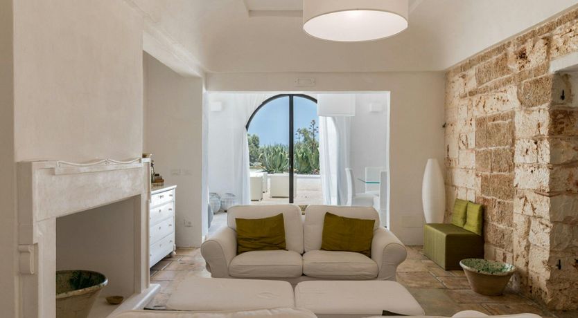 Photo of Cashmere & Stone