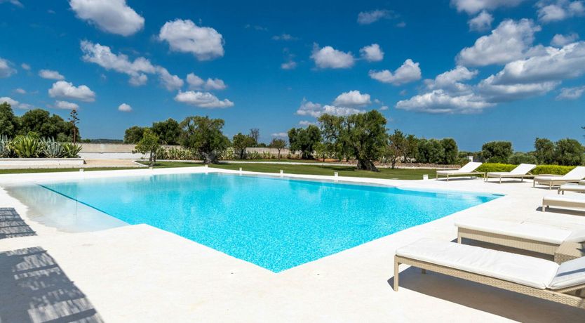 Photo of Cashmere & Stone