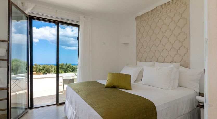 Photo of Cashmere & Stone