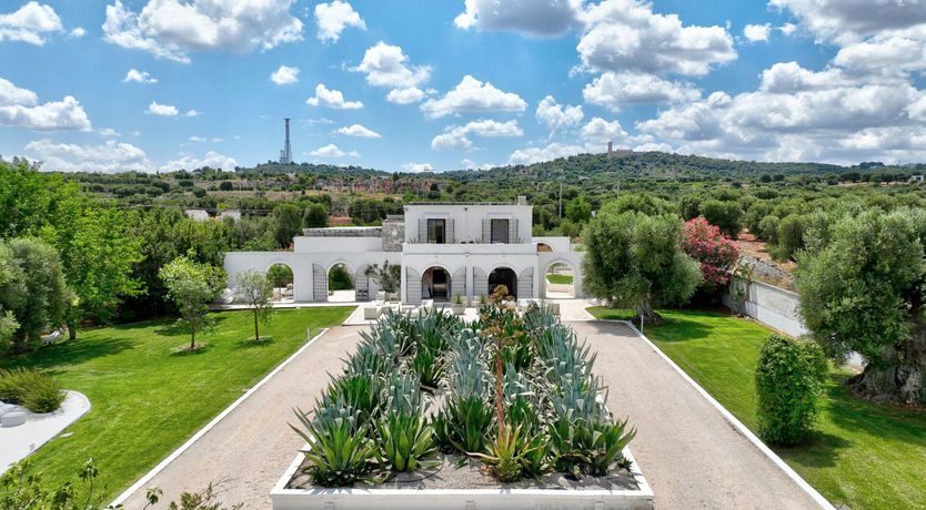 Photo of Cashmere & Stone