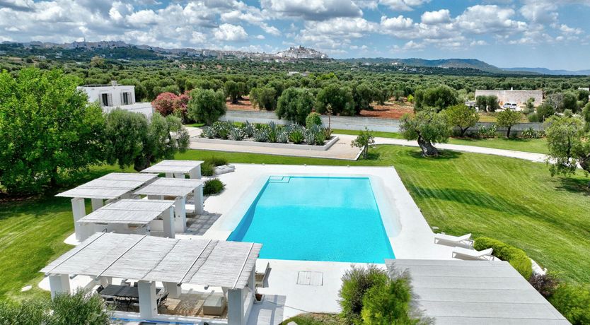 Photo of Cashmere & Stone