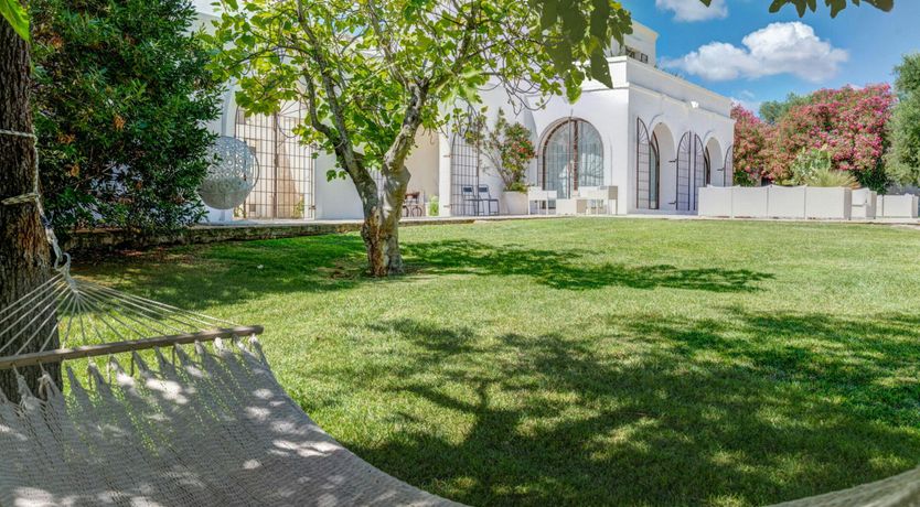 Photo of Cashmere & Stone